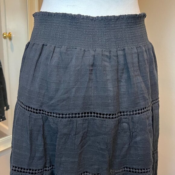 LOFT Black Midi Skirt - Picture 2 of 9